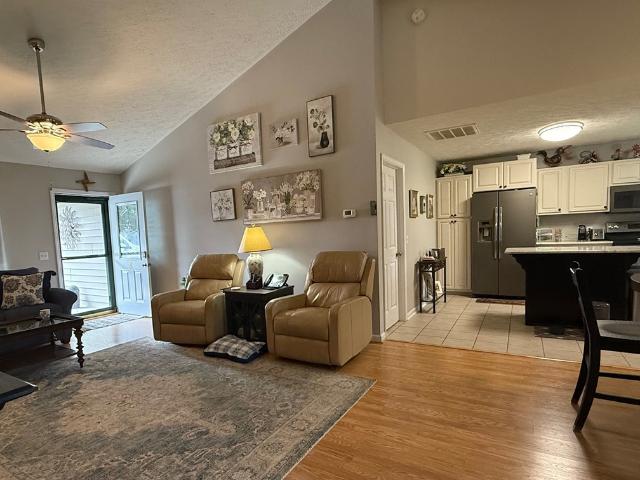 93 Fairway Villa Dr