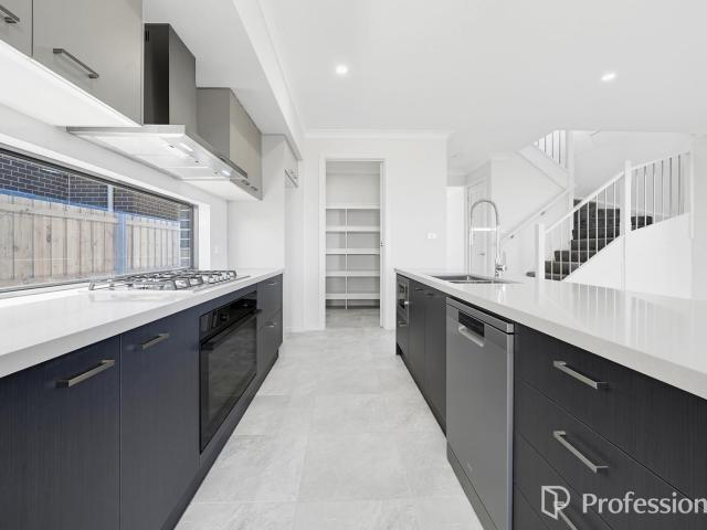 93 Gulgong CrescentRouse Hill NSW 2155, Australia