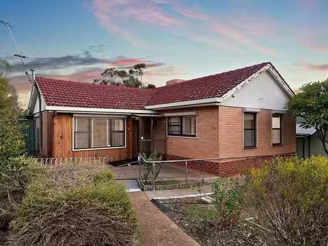 93 Halsey Road, Elizabeth East, SA 5112