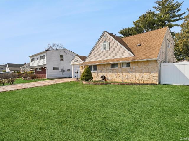 93 Hearth Lane