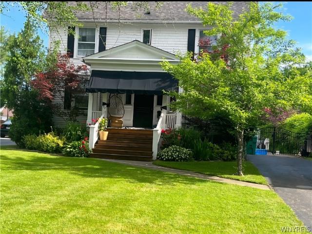93 Long Avenue