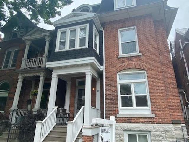 93 Lower Union St Unit 3, 4 bed, 1.5 bath STUDENT RENTAL | Unit 3
