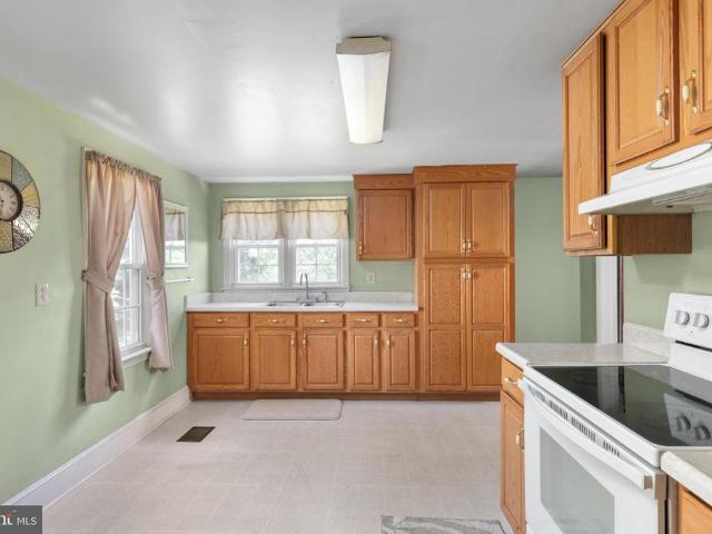 93 Meadow Mills Road