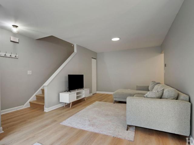 93 Mineola Road # 93