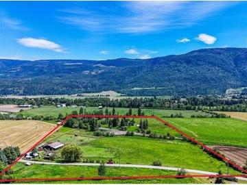 93 Old Sicamous Road, Grindrod, BC, V0E 1Y0 house for sale | Listing ID 10350 | Royal LePage