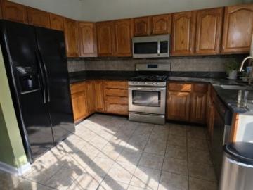 93 Perez Dr
