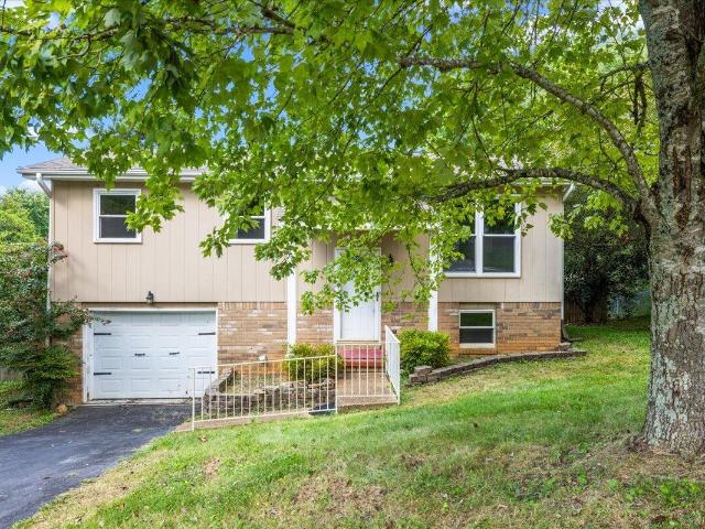 9005 Waconda Shore Drive