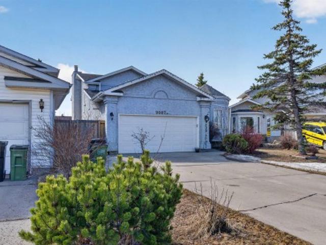 9007 Avenue Nw, Edmonton, AB, T5Z 2X5 house for sale | Listing ID E4504 | Royal LePage