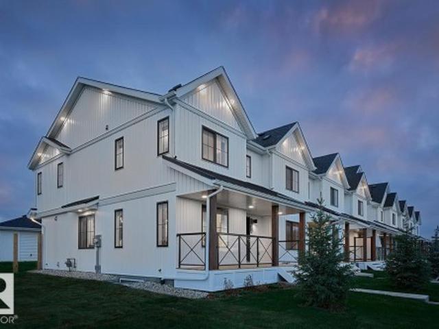 9008 Gilbert Close Nw, Edmonton, AB, T5T 7Z3 house for sale | Listing ID E4505 | Royal LePage