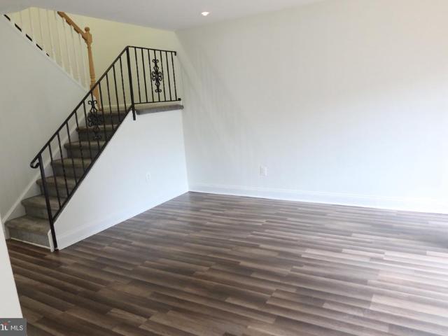 9001 Ridge Avenue # 33