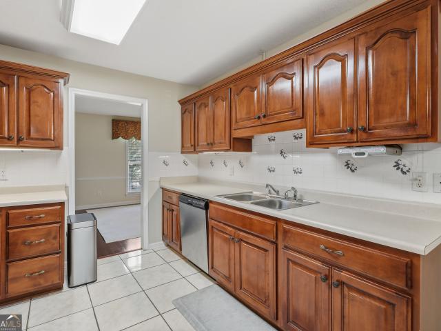 9002 Oakfield Drive