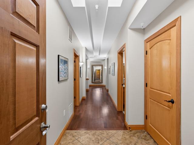 9002 Hawks Reserve Lane