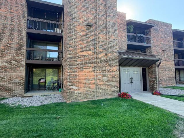 9002 W Lisbon Ave, Unit 109