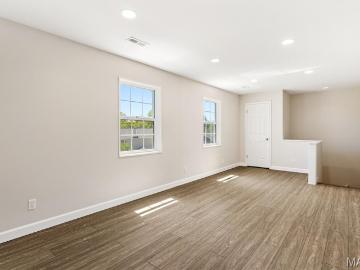 9003 Cardinal Ter, Brentwood, MO 63144 | MLS #26025