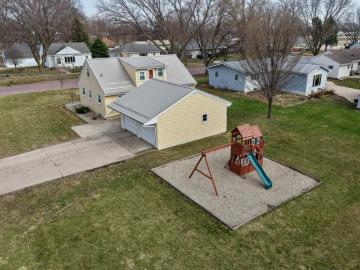 900 10th Street S