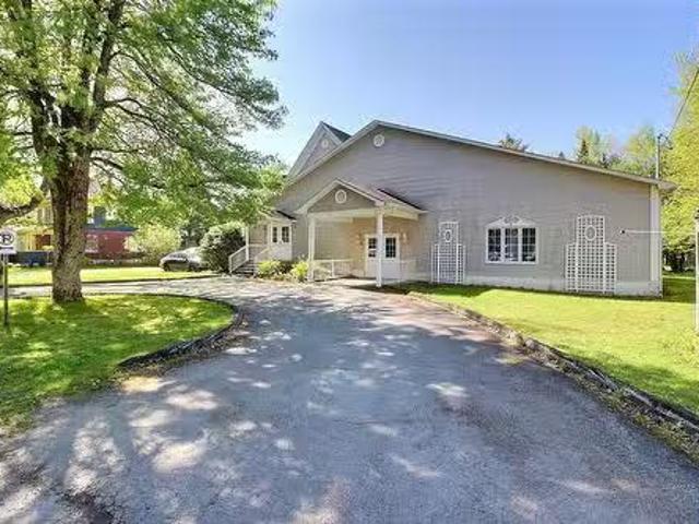 900 906 Rue Clough, Ayer'S Cliff, QC, J0B 1C0 house for sa.