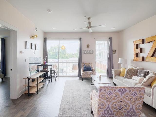 900 Bartholomew Street # 319