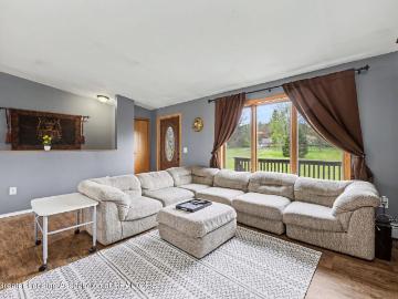 900 Dakin Road