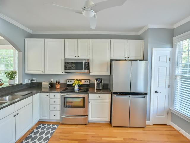 900 Edgewater Circle