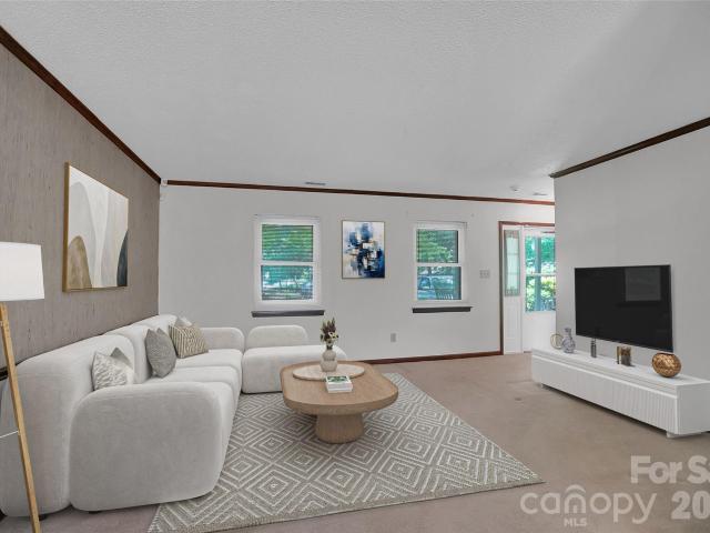 900 Highland Mist Lane