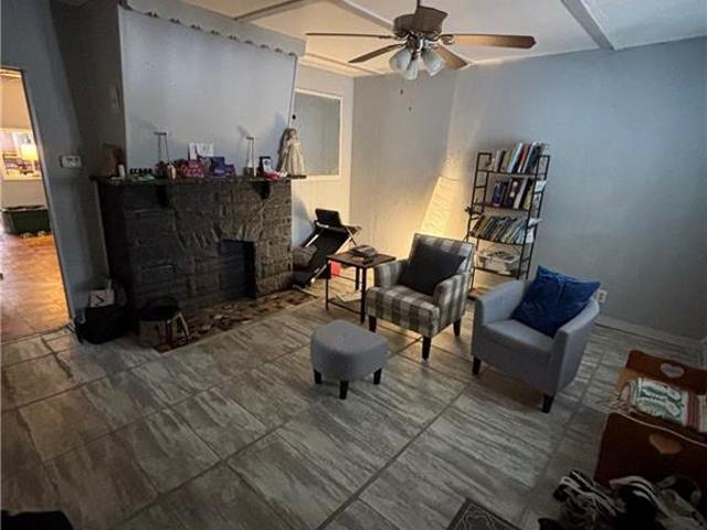 900 Hillsboro St, Pittsburgh, PA 15204 | MLS #1741