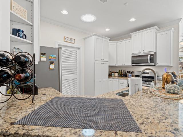 900 Jackline Place 202