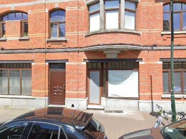 900 m2 apartment for rent in Brussels Anderlecht