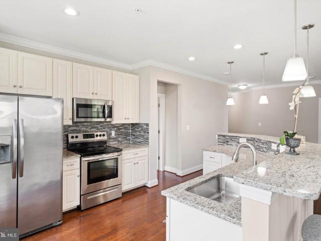 900 Macphail Woods Xing # 3I