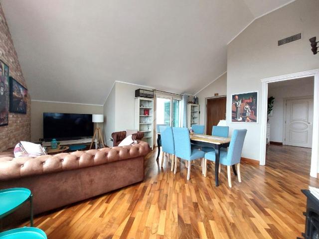 900 / mese, 102 Mq Tecnocasa.it 61233590