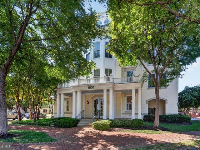 900 N Washington Street # 302E