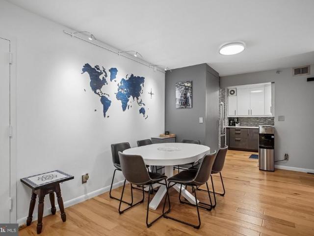 900 N Stafford Street # 1103