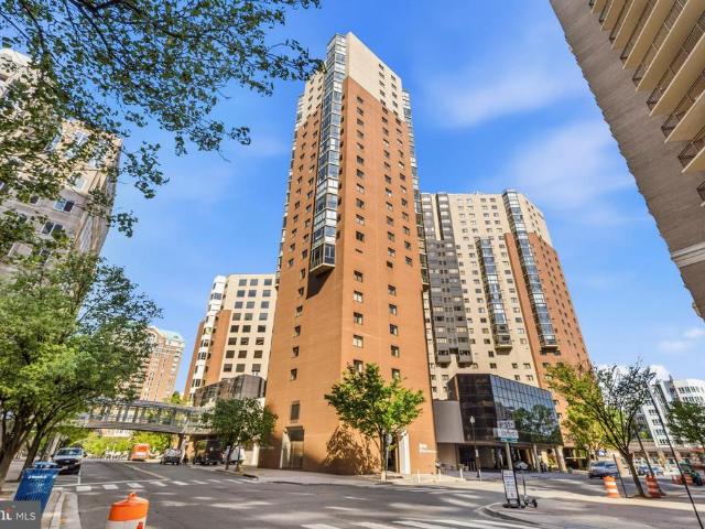 900 N Stafford Street # 2326