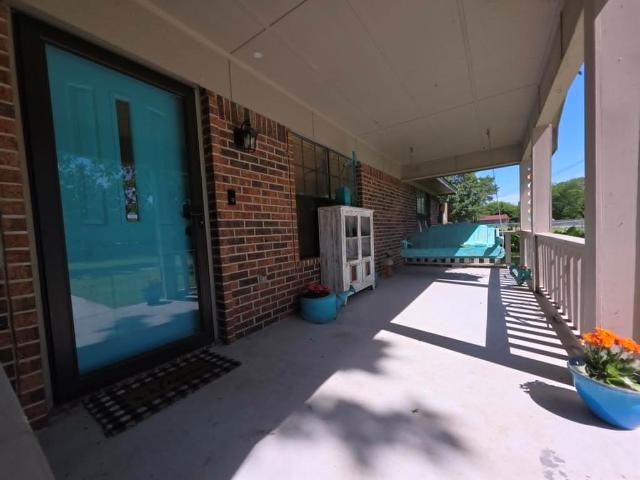 900 S 8th Avenue