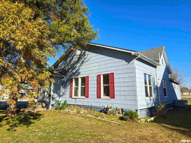 900 S 16TH Street