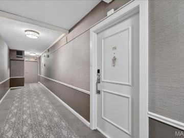 900 S Hanley Rd, Unit 7E, Clayton, MO 63105 | MLS #26002
