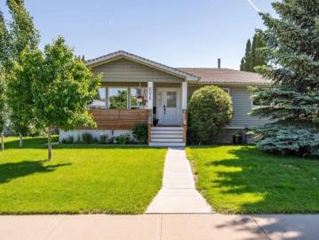 9015 Street, Edmonton, AB, T5R 0Y5 house for sale | Listing ID E4495 | Royal LePage