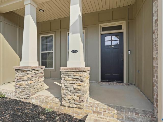 9018 Mountain Preserve Boulevard