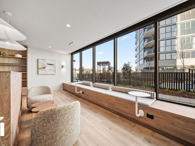 901/104 Easty Street, Phillip