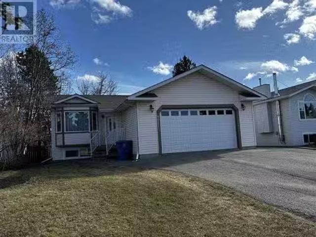 9011 99 Avenue, Fort St. John, BC, V1J 5S2 house for sale L.