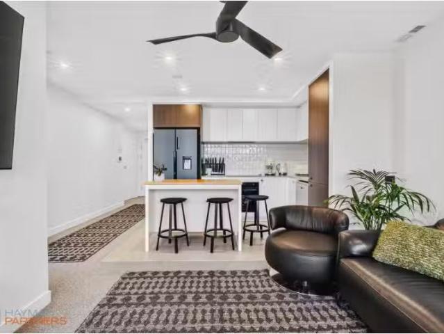 901/2 Furzer Street, Phillip Apartment for rent Listed by Jes.