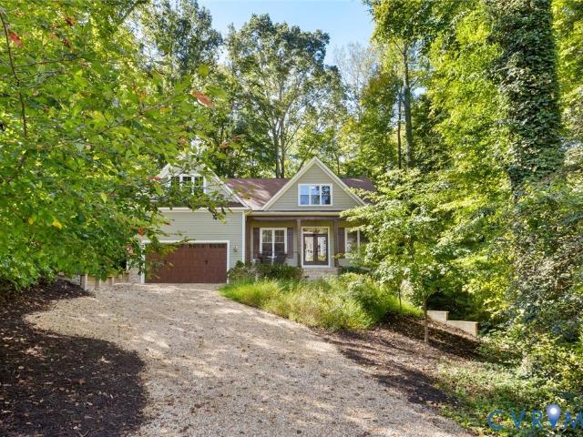 9013 Old Holly Road