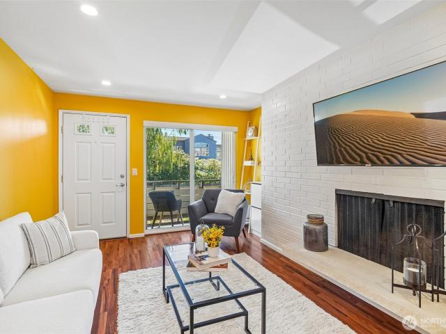 901 5th Avenue N # 107