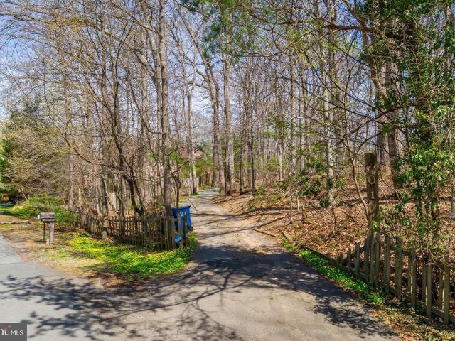 901 Chinquapin Road