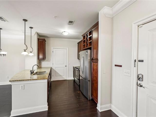 901 Abernathy Road NE 6230