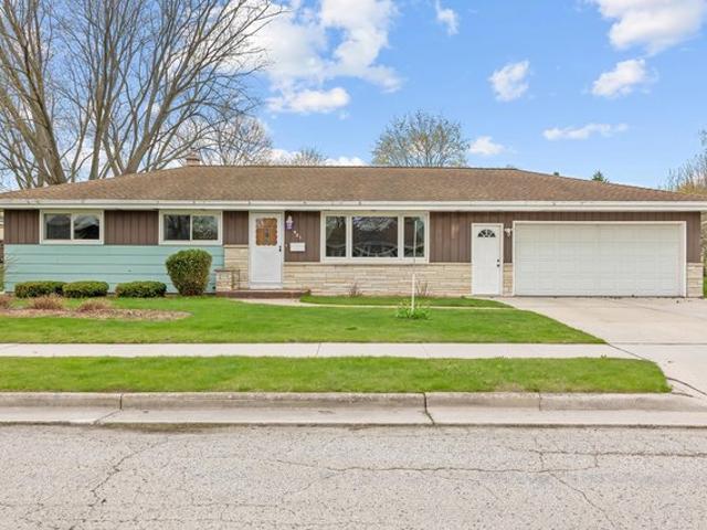 901 Dewey St, Kiel, WI 53042
