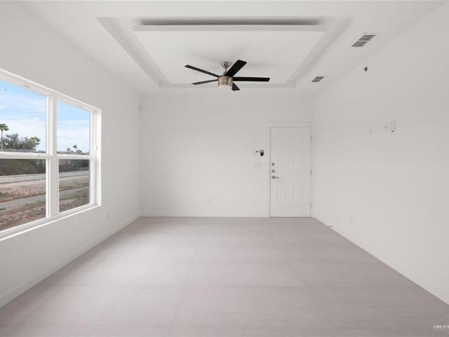 901 E Yuma Avenue 1002