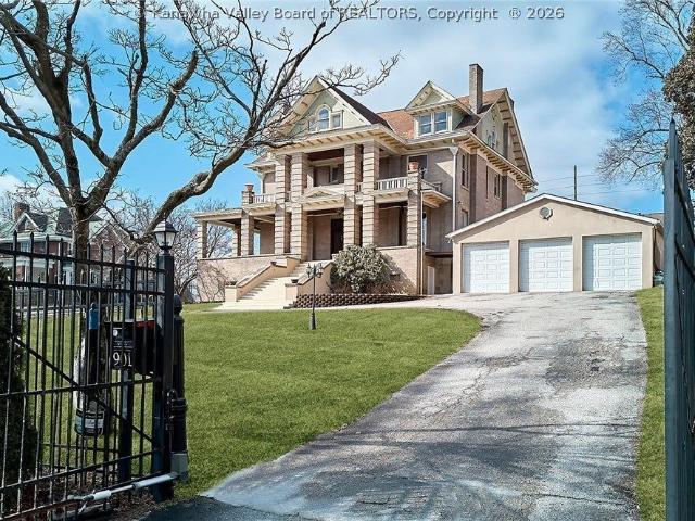 901 Edgewood Drive, Charleston, US, WV