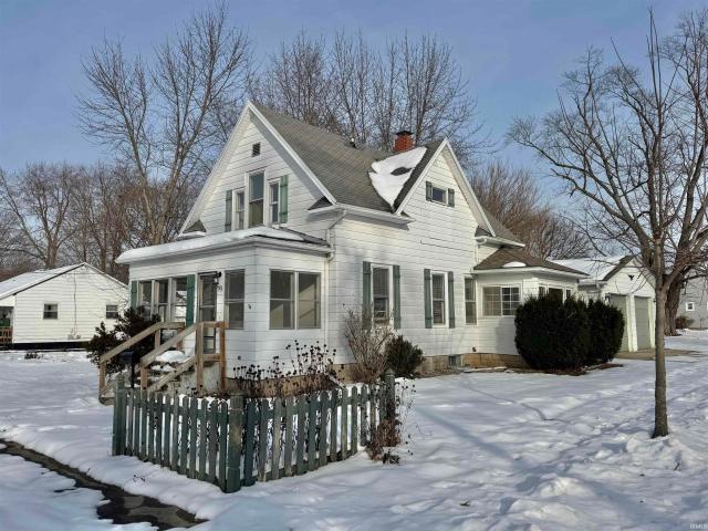 901 N Walnut Street