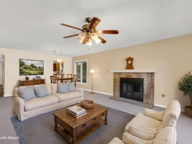 901 Northlake Drive