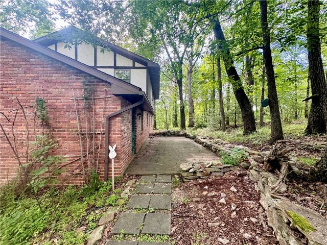 901 Stratford Rd
